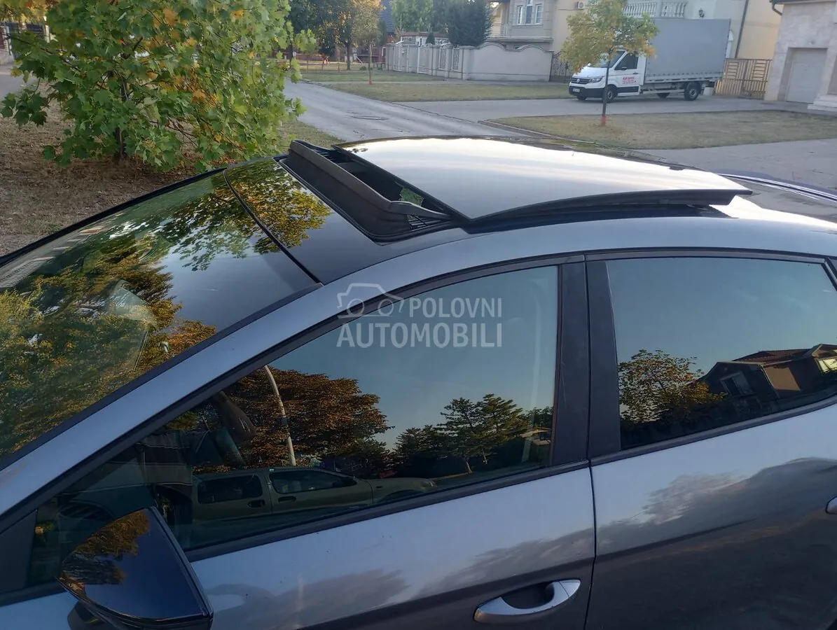 Seat Leon 2014 photo 2