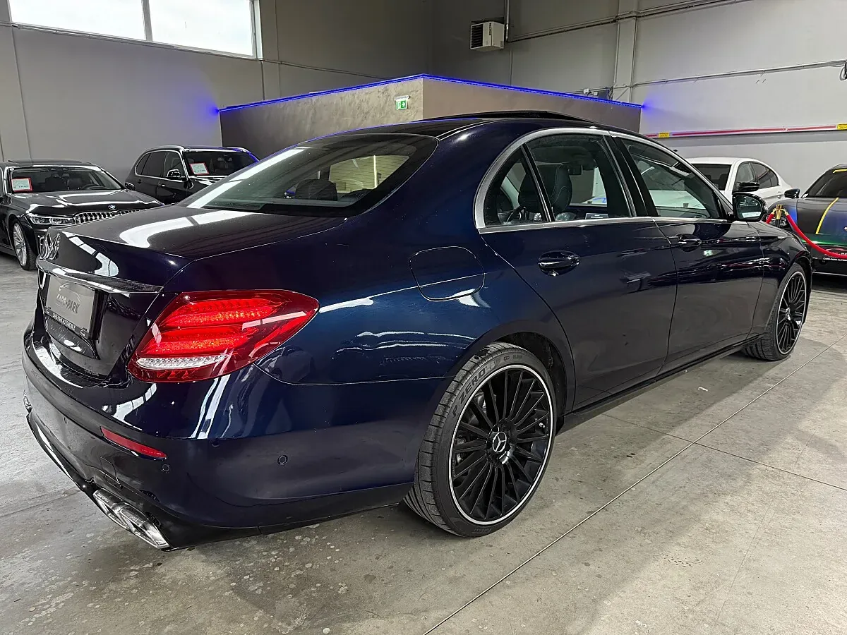 Mercedes-Benz E-Class 2016 photo 3