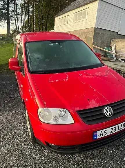 Volkswagen Caddy Maxi 2010 photo 2