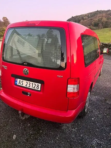 Volkswagen Caddy Maxi 2010 photo 3