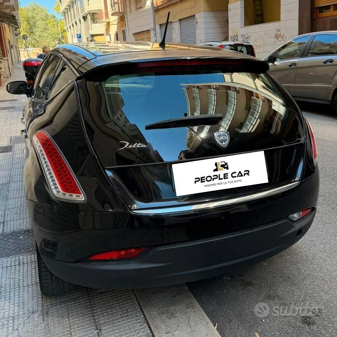 Lancia Delta 2012 photo 3