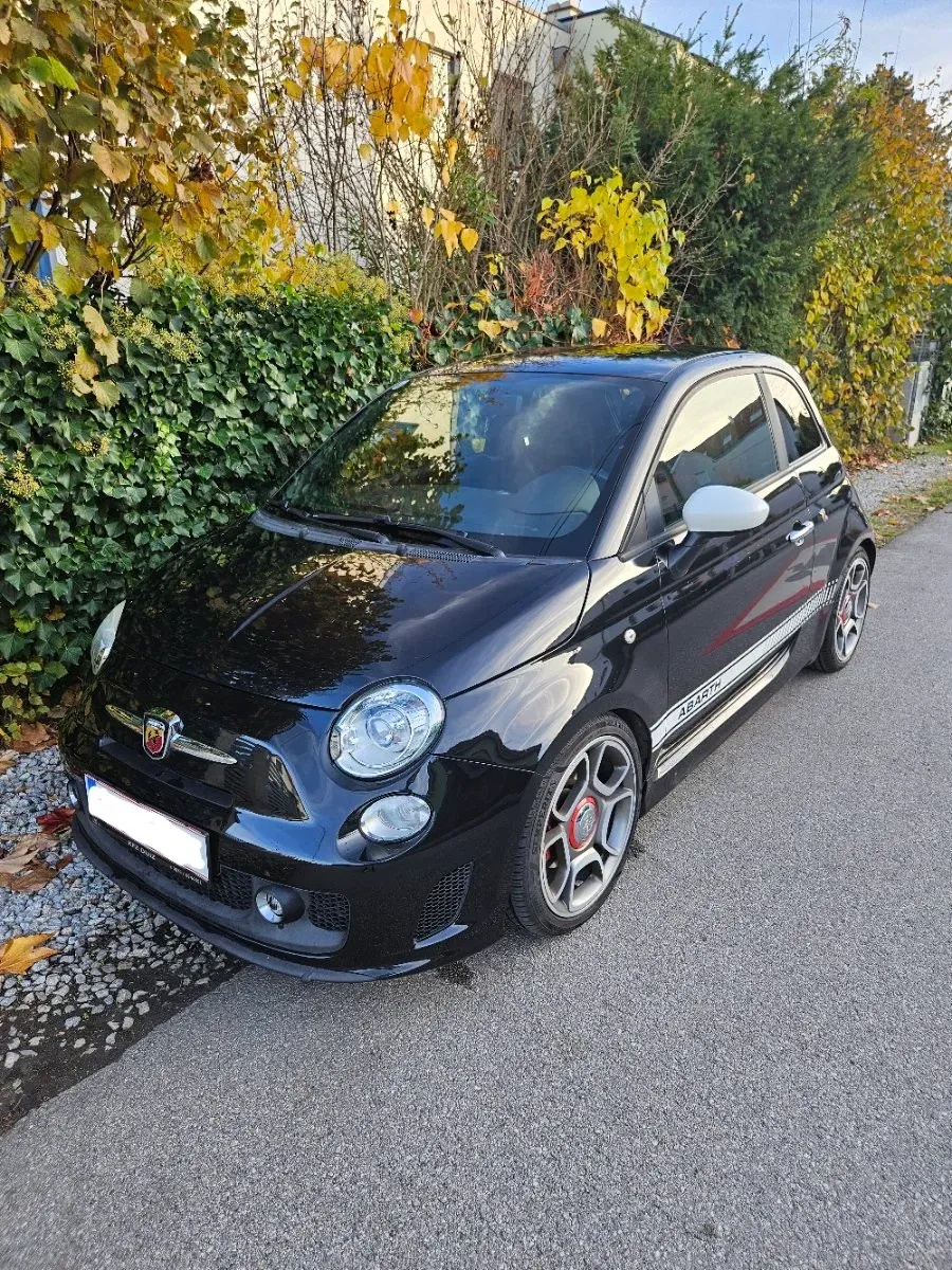 Abarth 500 2013 photo 2