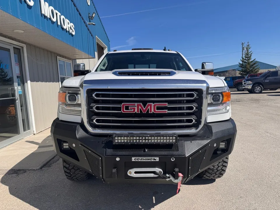 GMC Sierra 3500 2018 photo 2