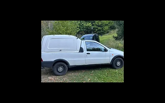 Fiat Strada 2002 photo 2
