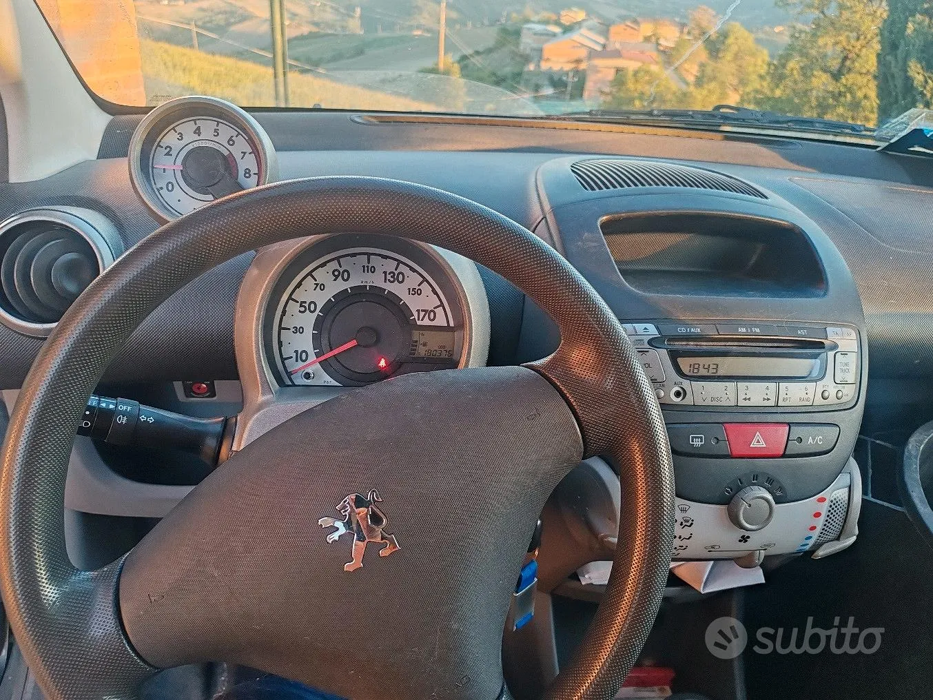Peugeot 107 2011 photo 3