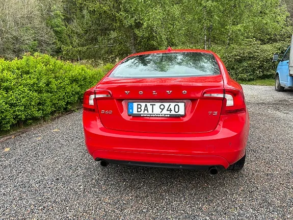Volvo S60 2014 photo 3