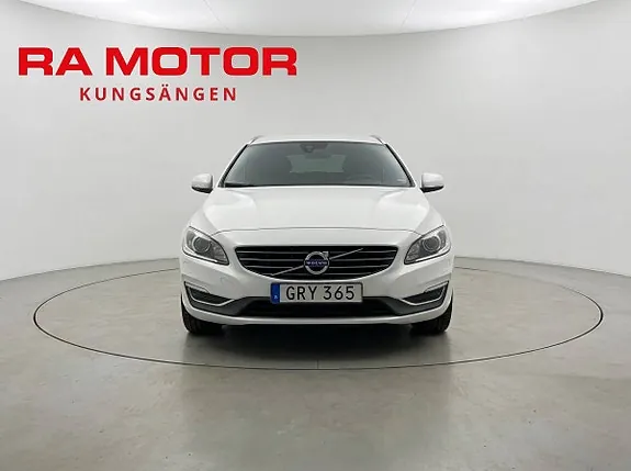 Volvo V60 2016 photo 2