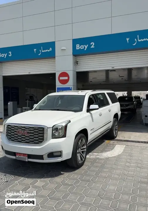 GMC Denali 2017 photo 2