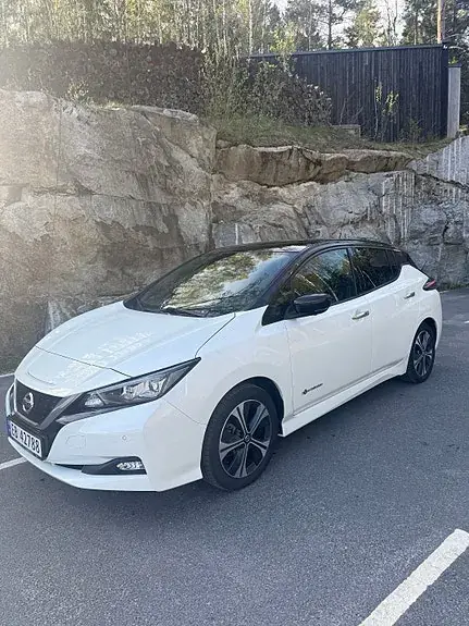 Nissan Leaf 2020 photo 2