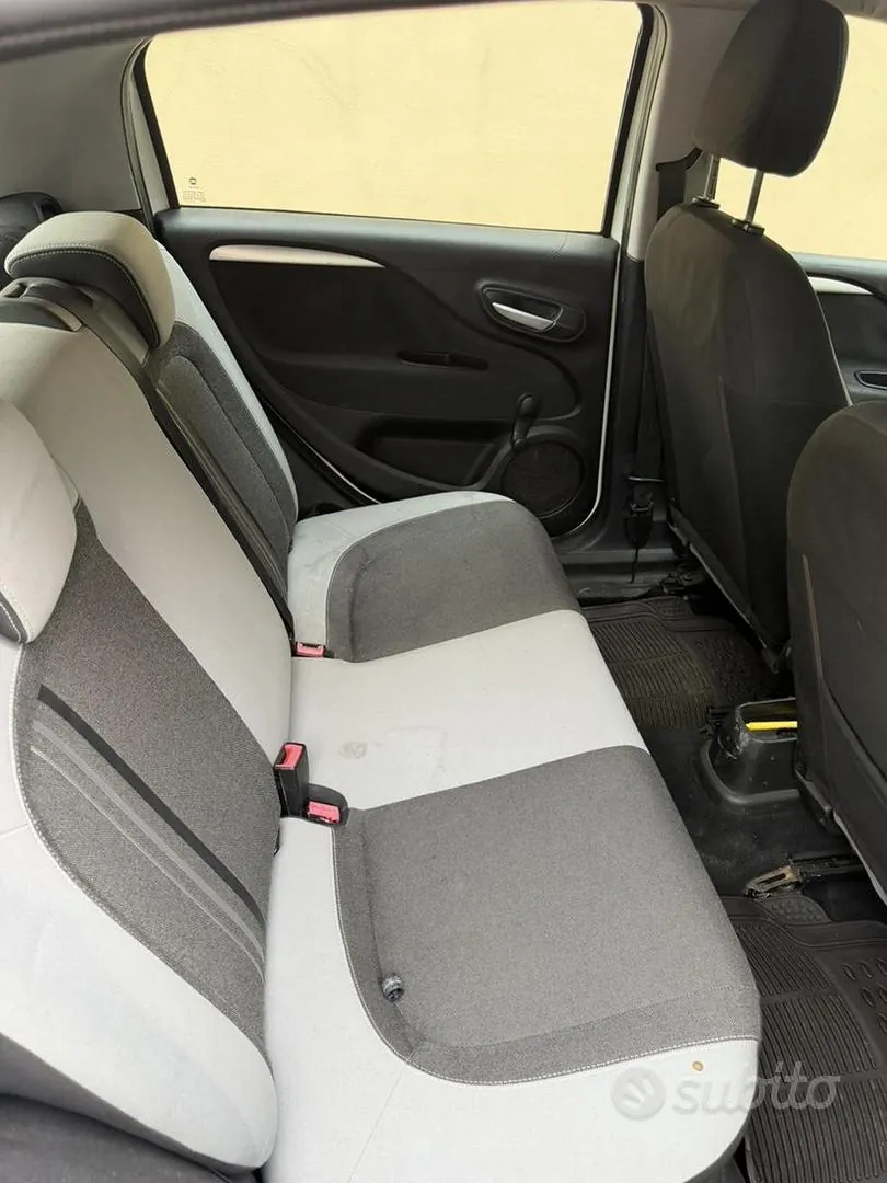 Fiat Punto 2012 photo 5