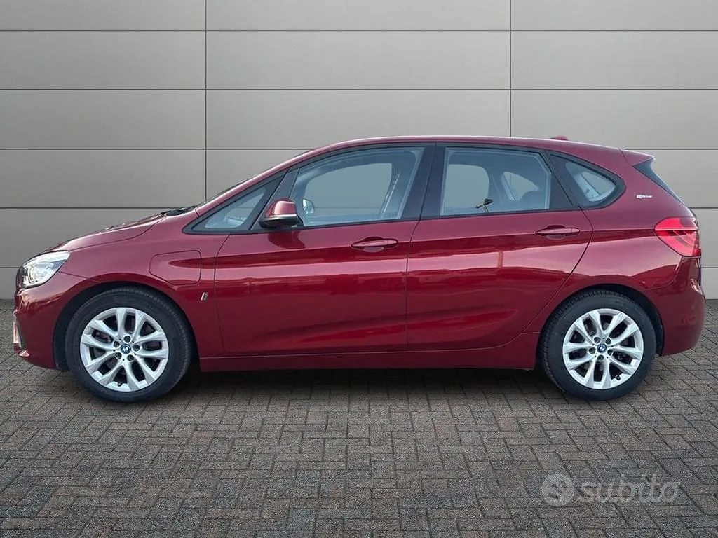 BMW 2 Series Active Tourer 2016 photo 2