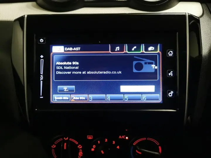 Suzuki Swift 2023 photo 5
