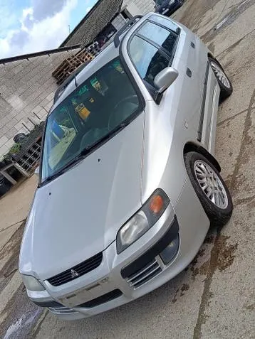 Mitsubishi Space Star 2003 photo 2