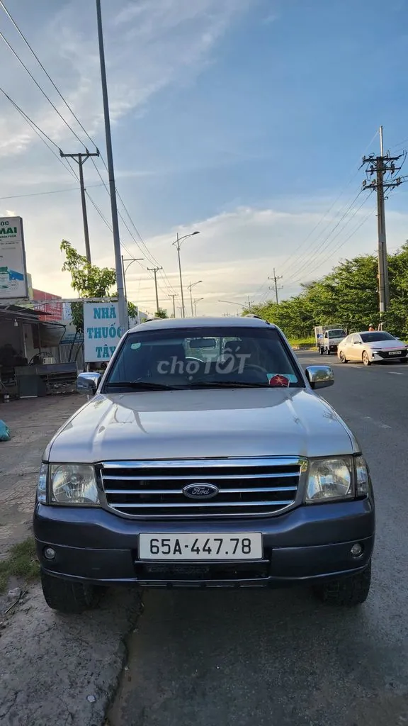 Ford Everest 2006 photo 2