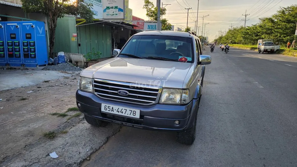 Ford Everest 2006 photo 3
