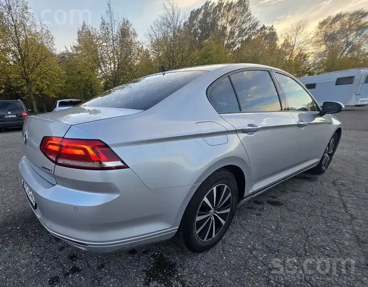 Volkswagen Passat 2018 photo 4