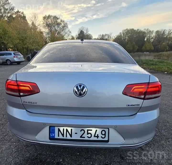 Volkswagen Passat 2018 photo 5