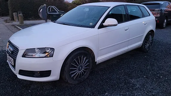 Audi A3 2010 photo 2