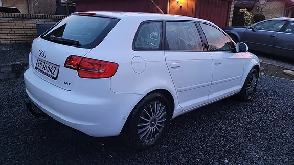 Audi A3 2010 photo 3