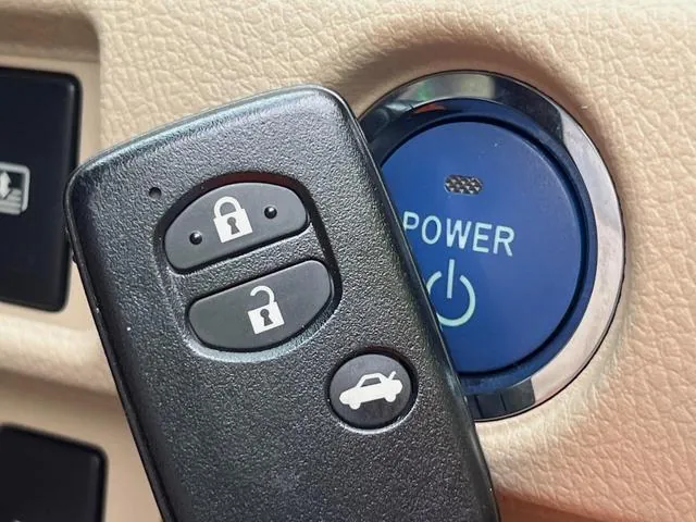 Toyota Sai G Touring Selection 2012 photo 5