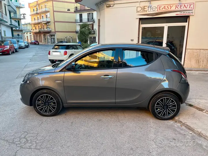 Lancia Ypsilon 2023 photo 5