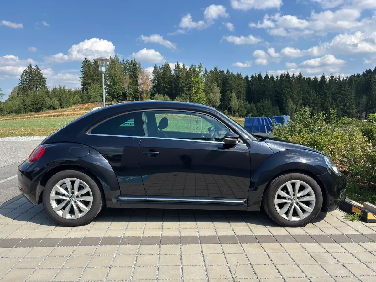 Volkswagen Beetle 2012 photo 3