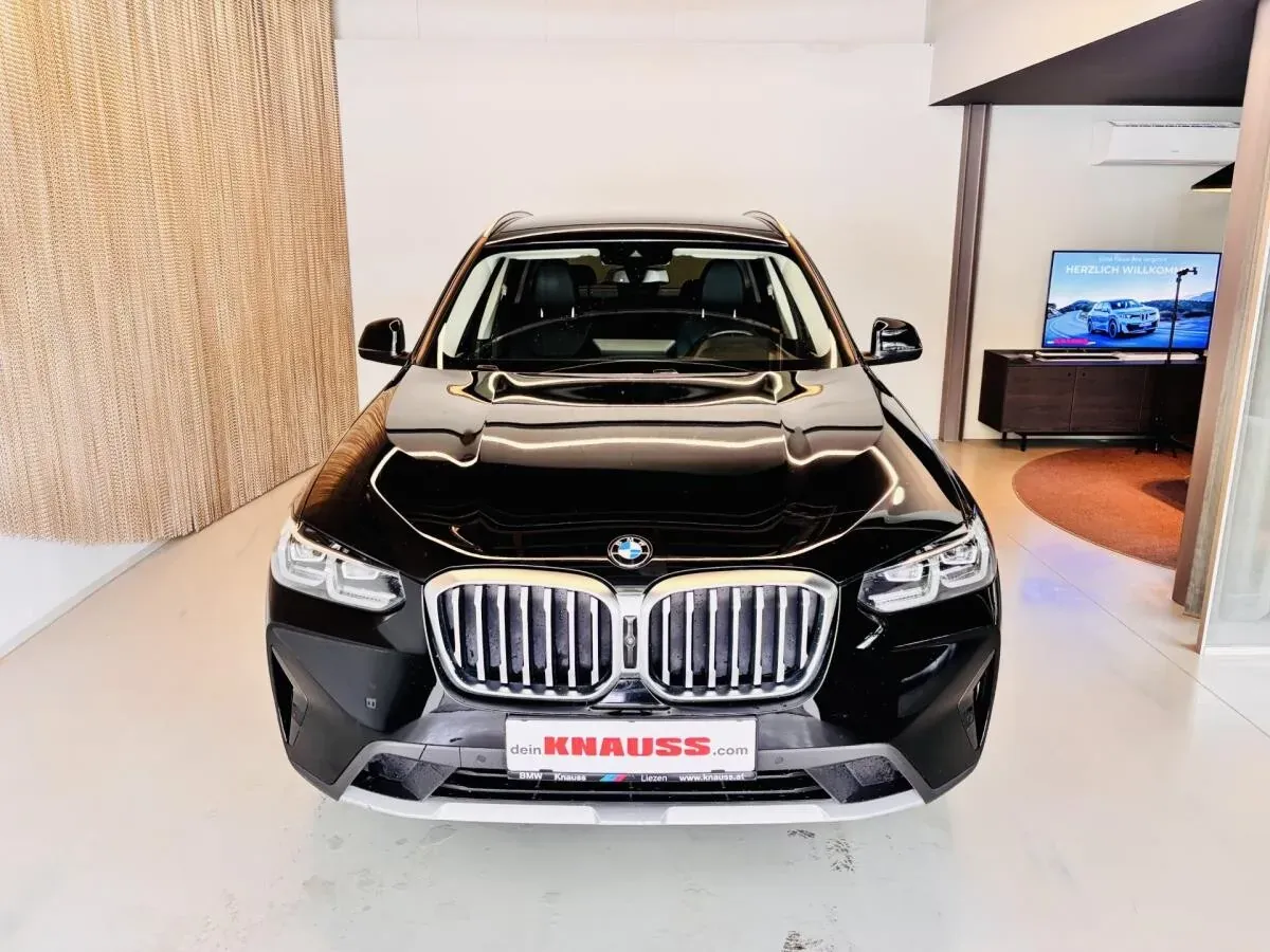 BMW X3 2022 photo 2