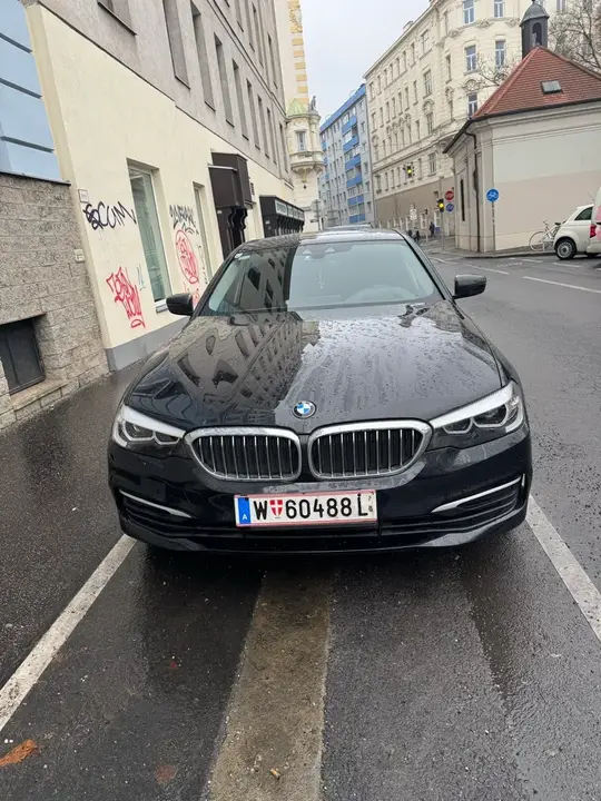 BMW 5 Series 2017 photo 2