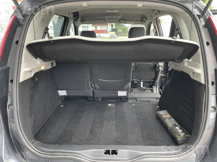 Renault Scenic 2011 photo 5