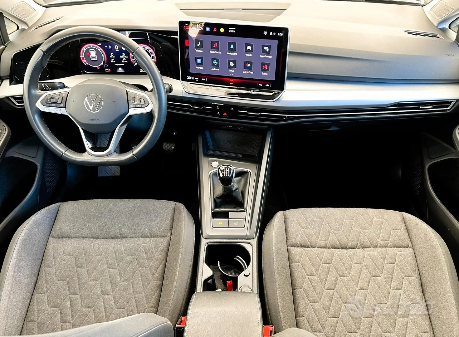 Volkswagen Golf 2024 photo 4