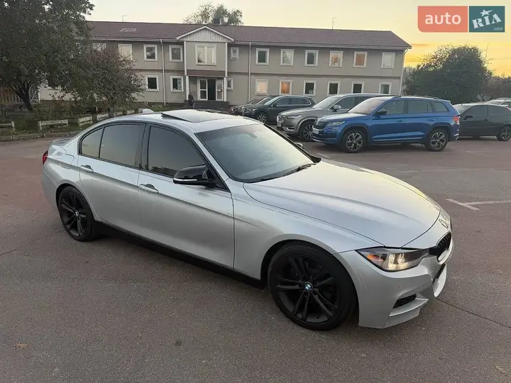 BMW 3 Series 2013 photo 3