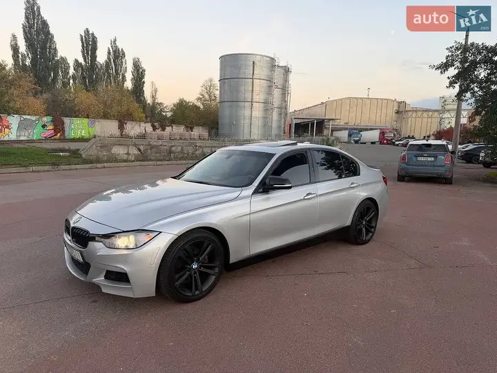 BMW 3 Series 2013 photo 4