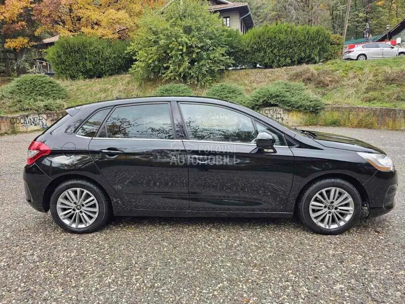 Citroen C4 2012 photo 3