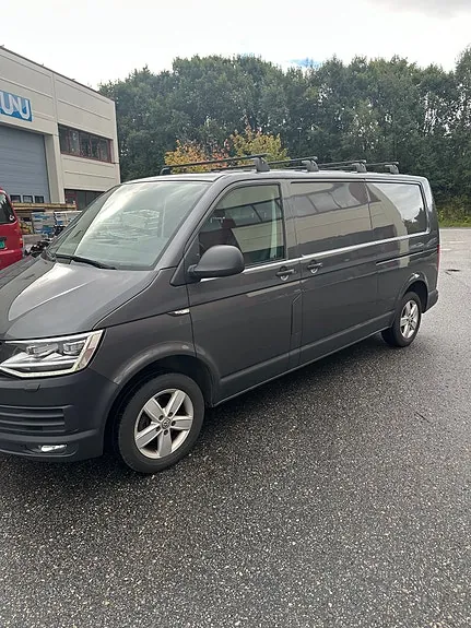 Volkswagen Transporter 2017 photo 2