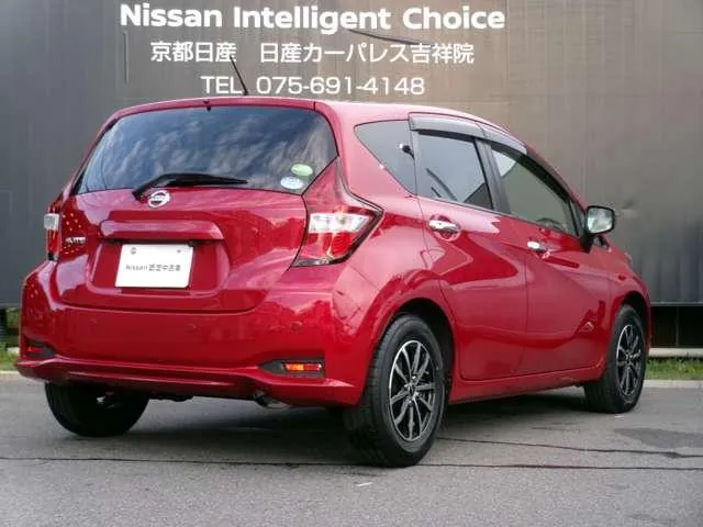 Nissan Note 2021 photo 2