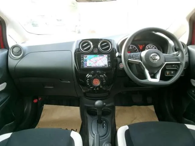 Nissan Note 2021 photo 3