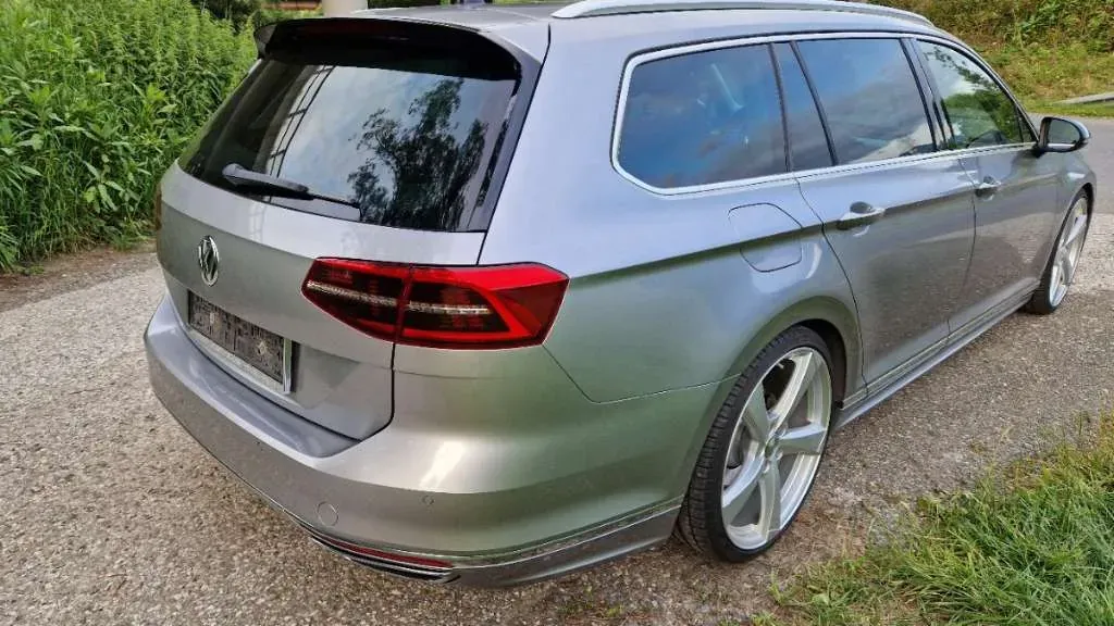 Volkswagen Passat 2017 photo 2