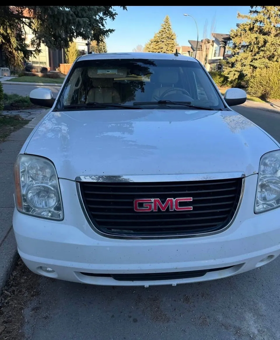 GMC Yukon 2009 photo 3