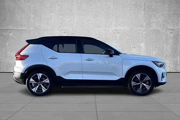 Volvo Xc40 2023 photo 2