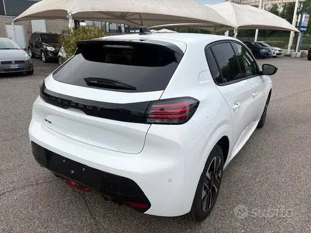 Peugeot 208 2025 photo 5