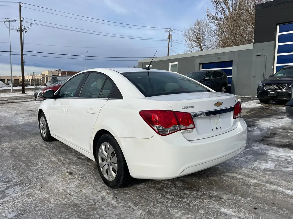 Chevrolet Cruze 2012 photo 4