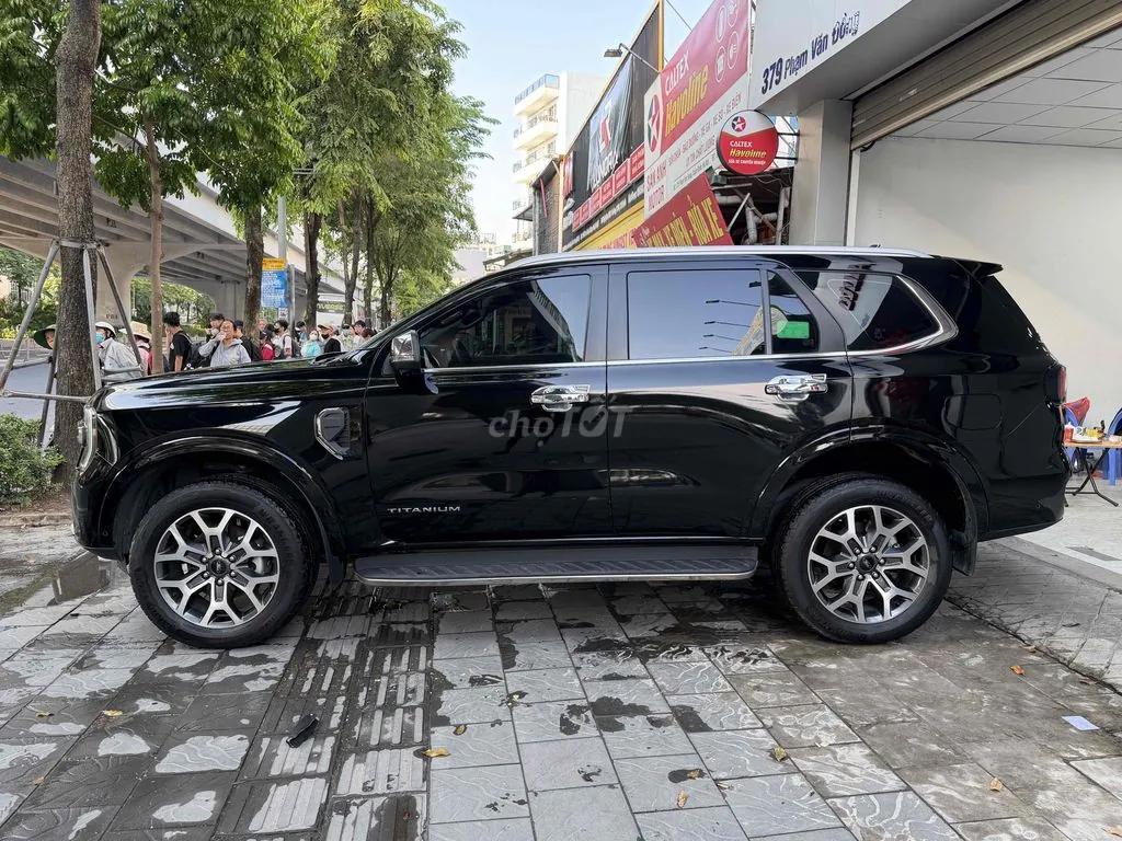 Ford Everest 2024 photo 3