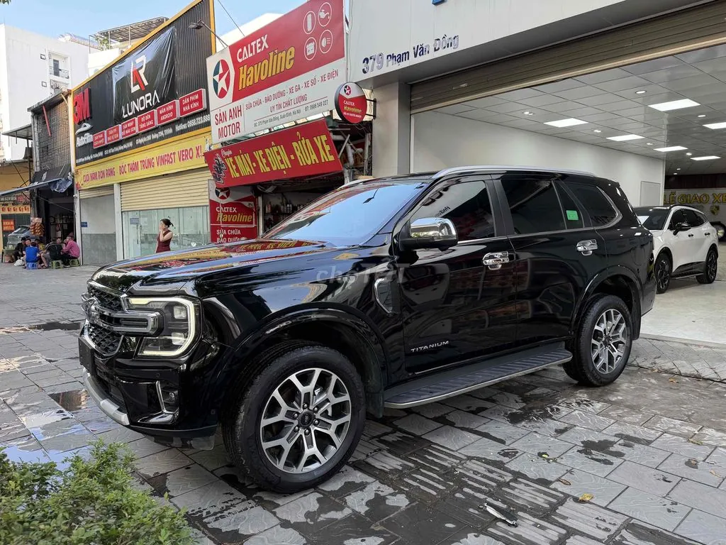 Ford Everest 2024 photo 2