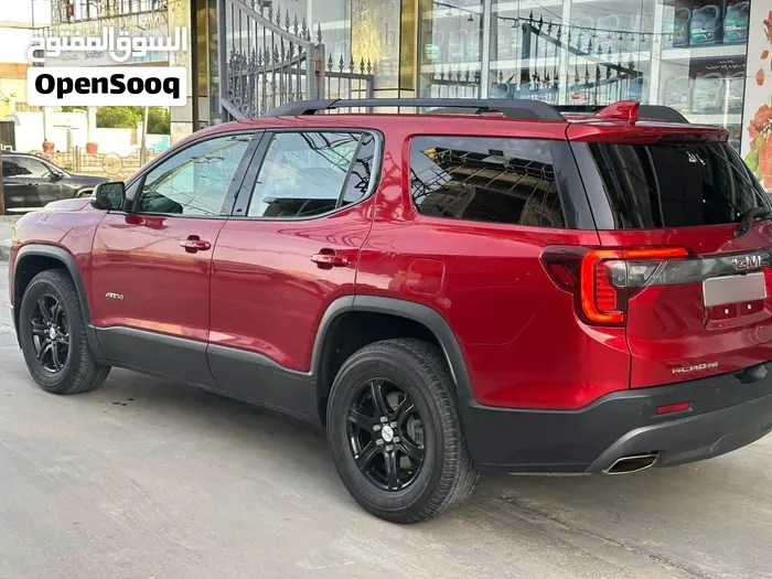 GMC Acadia 2021 photo 2