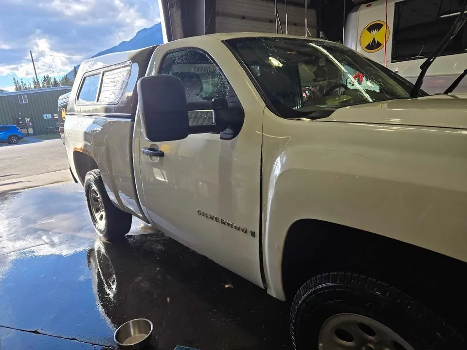 Chevrolet Silverado 1500 2008 photo 2
