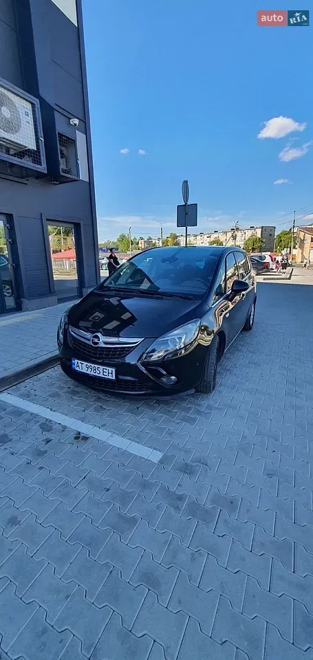 Opel Zafira 2014 photo 4