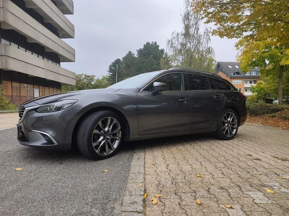 Mazda 6