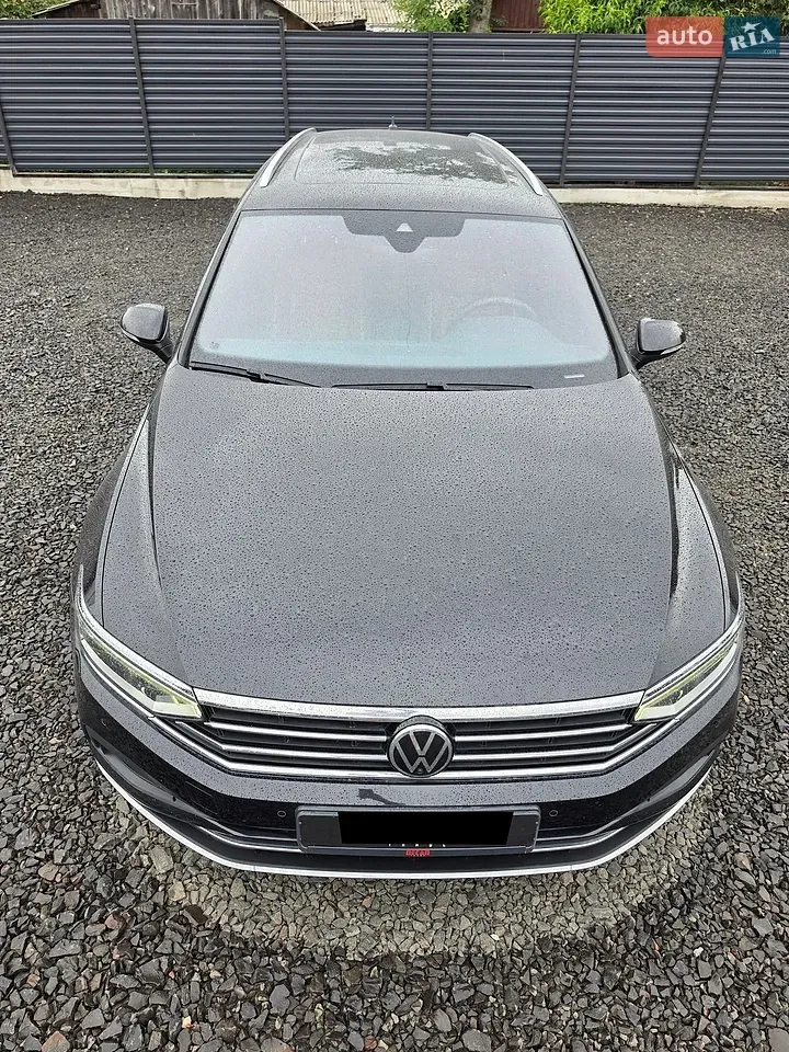 Volkswagen Passat 2021 photo 3