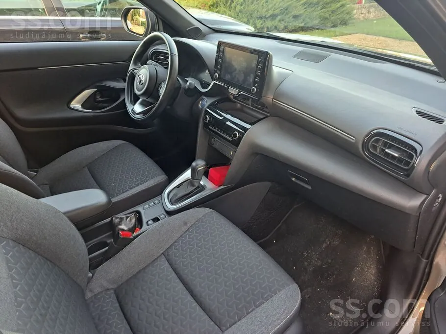 Toyota Yaris Cross 2024 photo 4