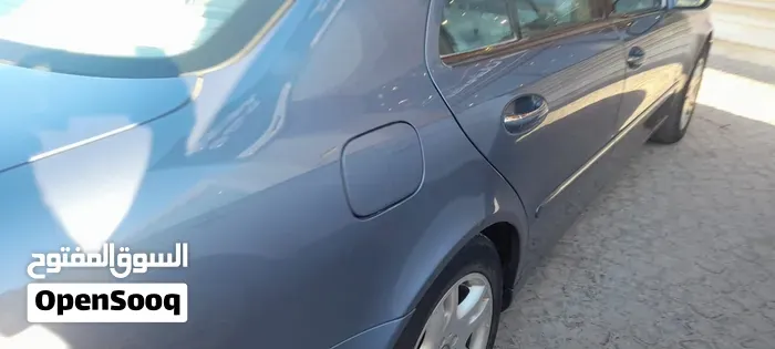 Mercedes-Benz E-Class 2005 photo 4